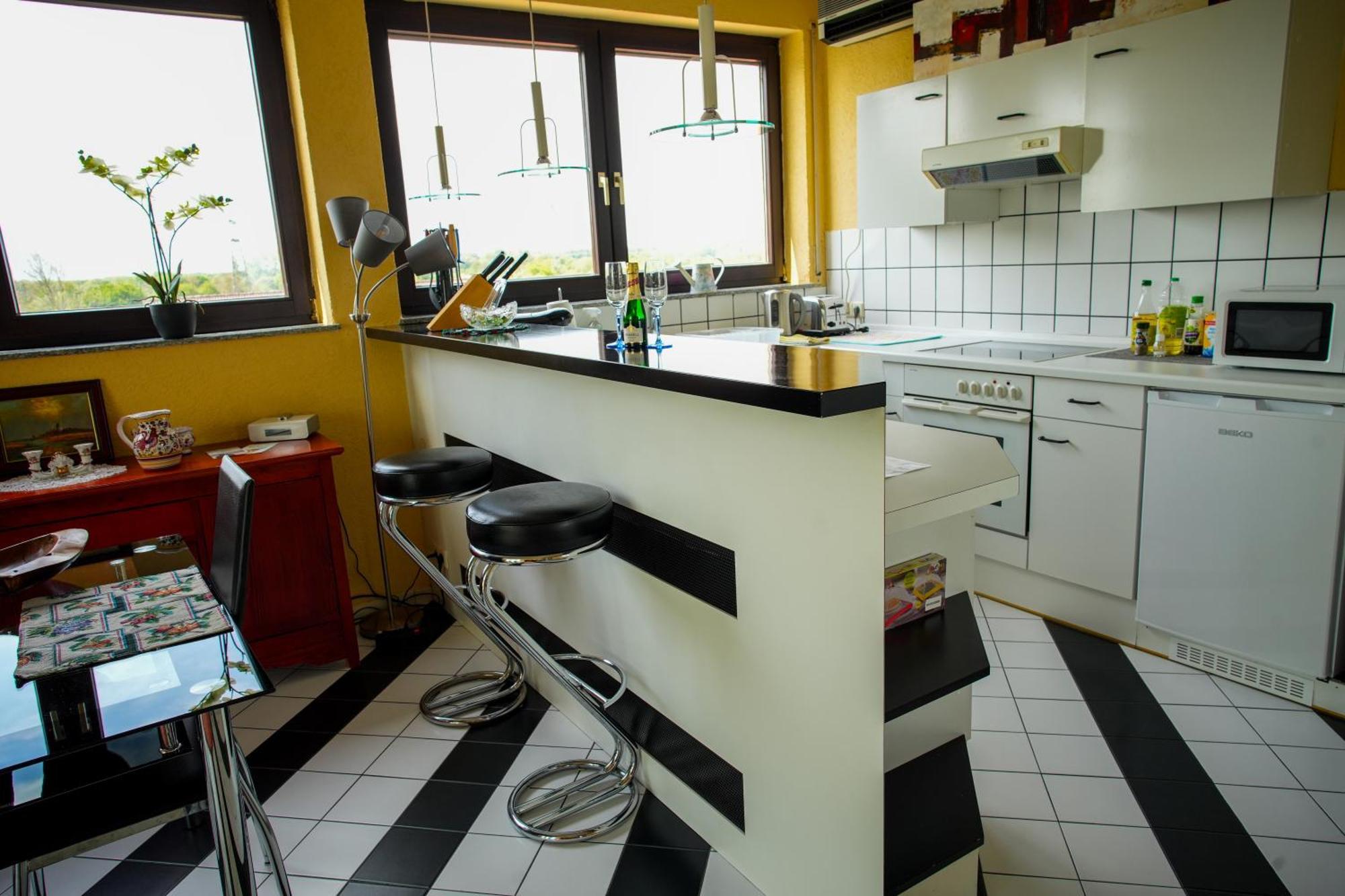 Schoenes Studio In Der Rheinebene, Zentral Gelegen Rheinstetten Exteriér fotografie